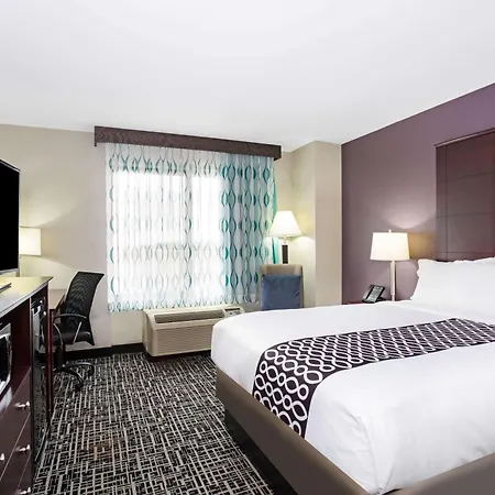 La Quinta Inn & Suites By Wyndham Denver Aurora Medical-2